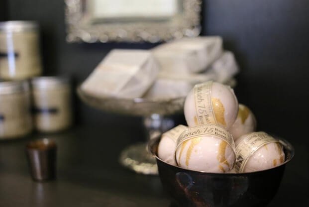 15 Things Everyone Needs to Know About Bath Bombs-3