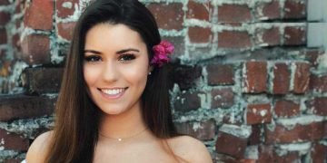 Chloe Kaelia Weir, Personal Life and Education - Mitmunk
