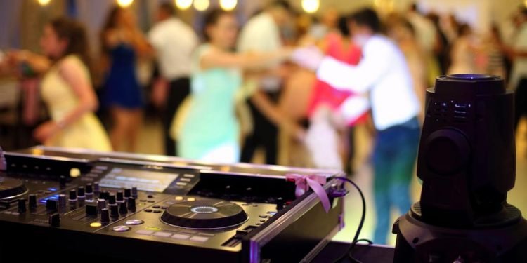 How much Wedding DJs Cost