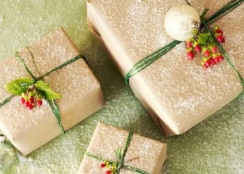 Make This Diwali Special By Giving Homemade Gifts