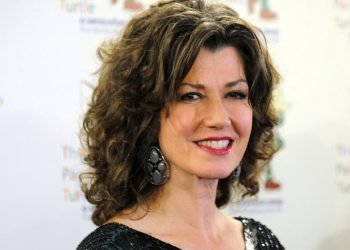 gloria mills chapman