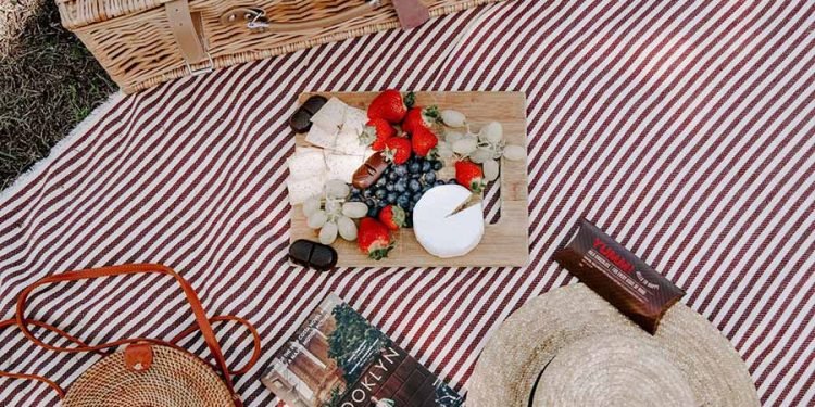 Everyday beach essentials for your summer vacations