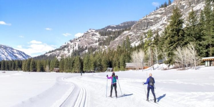 TOP FIVE SKI VACATION DESTINATIONS IN THE U.S. AND CANADA