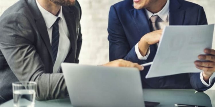 Should I Use a Business Broker to Sell My Franchise