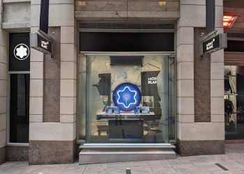 3 Creative Retail Window Displays to Try in 2023