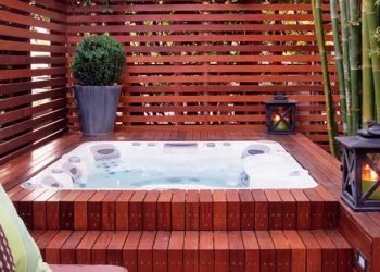 How to Create a Relaxing Outdoor Spa in Your Backyard