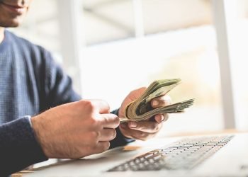 4 Profitable Tips on How to Earn Money from Your Website
