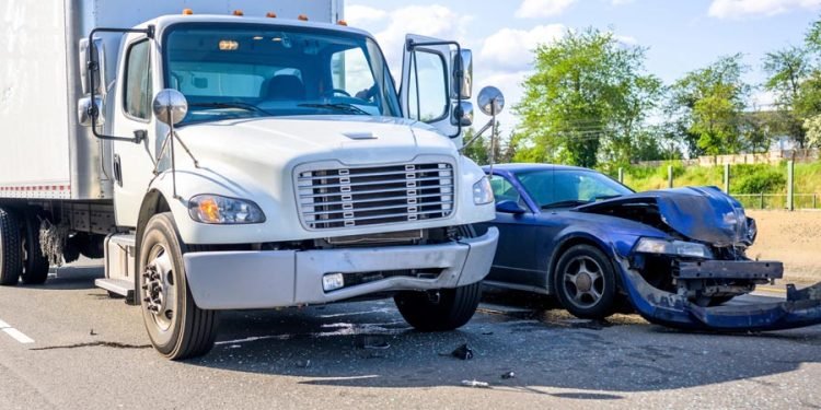 8 Reasons to Have an Attorney by Your Side After a Truck Accident