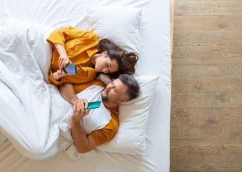 How To Check Your Spouse's Text Messages