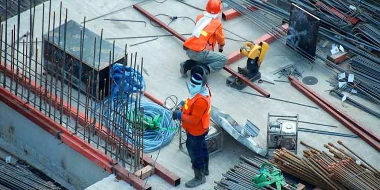 The-Importance-of-Following-OSHA-Guidelines-at-a-Construction-Site
