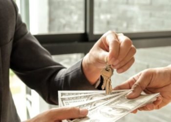 Why Do Sellers Prefer Cash Offers