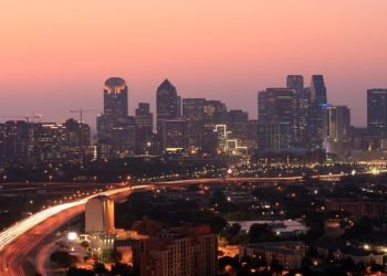 Benefits of Hiring a Local Dallas Car Accident Lawyer for Tourists