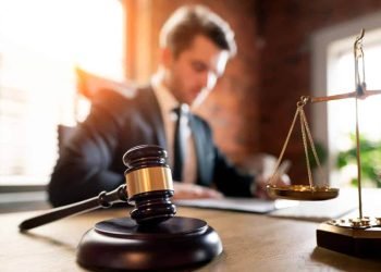 Get the Compensation You Deserve with an Experienced Truck Accident Lawyer