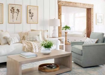 decorate the house for the summer