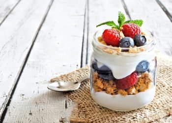 Top Healthy Alternatives to Sugary Snacks