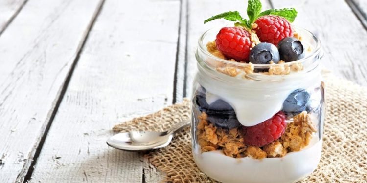 Top Healthy Alternatives to Sugary Snacks