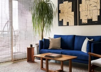 Designing Wood Furniture for Small Living Spaces