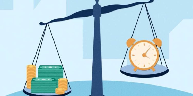 Weighing-the-Advantages-and-Pitfalls-of-Financial-Borrowing