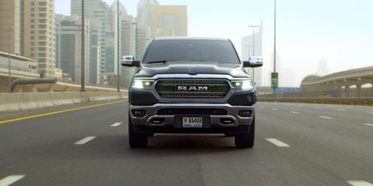 A Perfect Blend of Luxury and Performance for Dubai's Adventurous Landscape 1