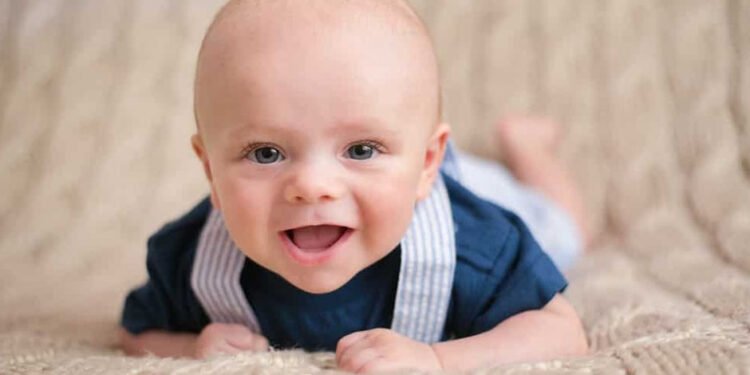 Best Age To Photograph Your Baby