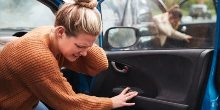 5 Signs You Need to See a Chiropractor After Being in a Car Accident