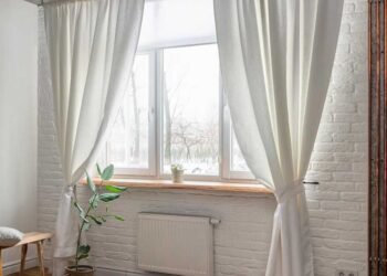 Curtains privacy