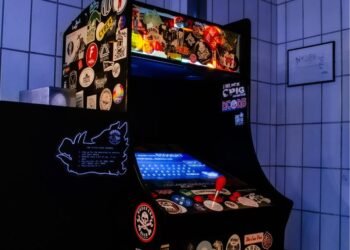 Generating Family Fun with an Arcade Machine at Home