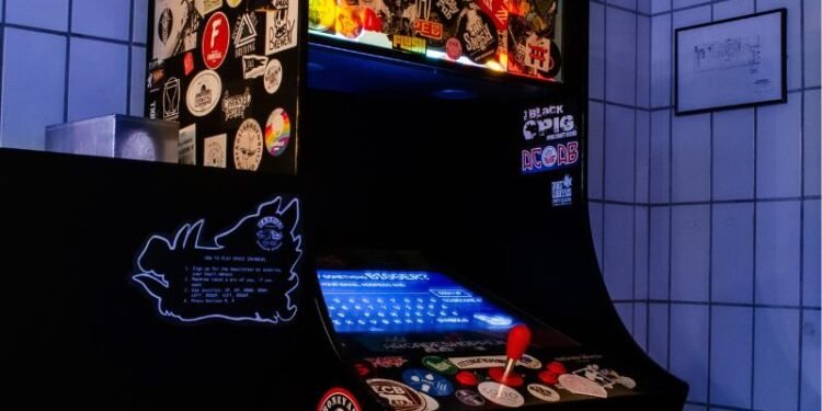 Generating Family Fun with an Arcade Machine at Home