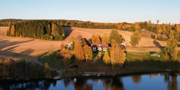 Combining Glamping with Norway's Outdoor Activities