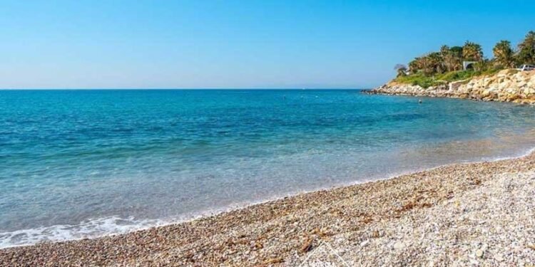 Stay at Hotels in Glyfada & Embrace the Athenian Summer