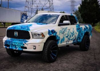 custom truck wraps