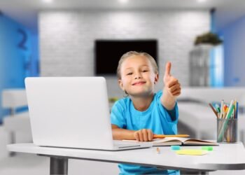 The Benefits of Self-Paced Learning on Coding Websites for Kids