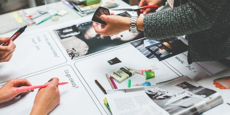 10 Thriving Franchise Industries and Their 5 Essential Tips for Prosperous Ownership