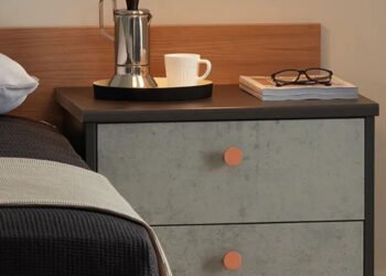 10-Innovative-Dresser-Solutions-for-Small-Bedroom