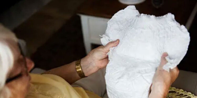 How-To-Select-The-Perfect-Diaper-For-Incontinence