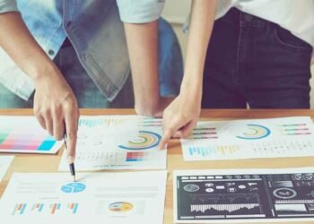 Essential-Steps-To-Build-an-Effective-Brand-Development-Strategy