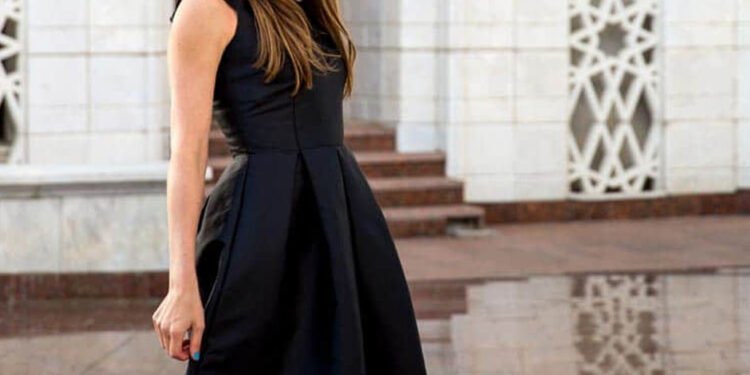 Short Cocktail Dress for Your Body Type