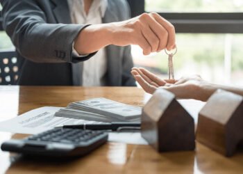 Effective Tenant Screening Techniques for Landlords