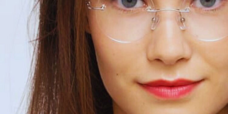 Embracing Clarity with EFE's Rimless Glasses