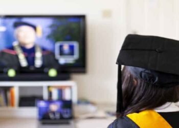 Tips-for-Thriving-in-an-Online-College-Environment