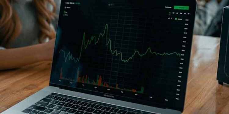 5-Easy-Tips-&-Tricks-to-Begin-Trading-as-a-Beginner