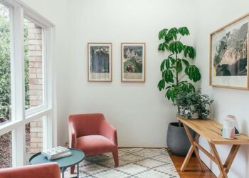 7 Tips for Infusing Natural Charm into Modern Home Spaces with Wooden Decor 1