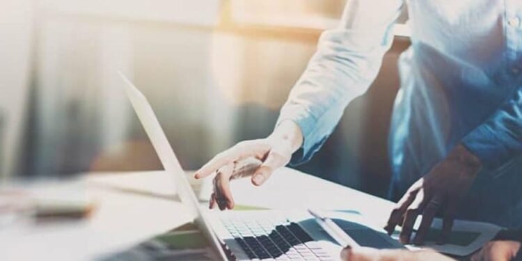 Attract and Retain Accountants in Small Businesses