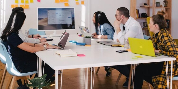 Best Practices for Managing Customer Data in Omnichannel Contact Centers