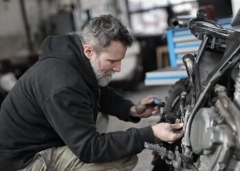 Embark On Your Journey To Success By Owning An Automotive Franchise Establishment