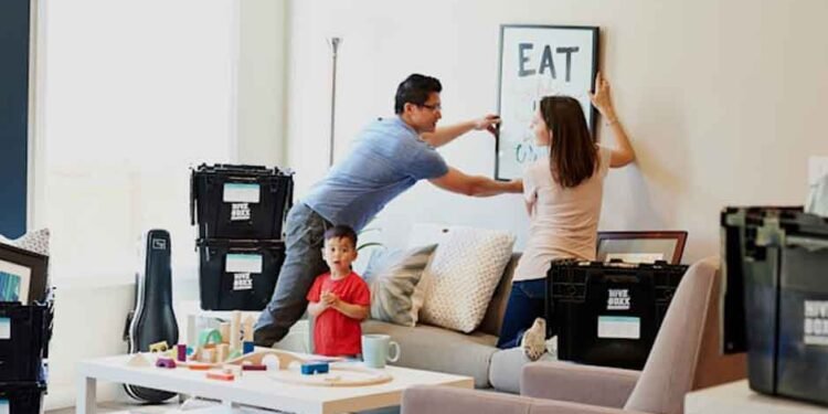 Moving-Across-the-Country_-5-Essential-Tips-to-Consider-When-Relocating