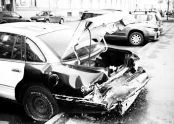 Nine compelling reasons for car accident victims to hire an attorney