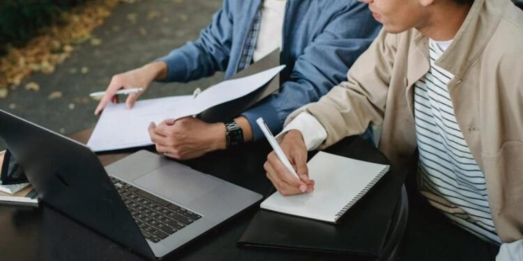 5 Simple Tips To Make an Interactive Online Course