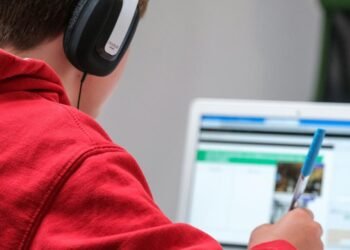 Personalizing Education in the Digital Age