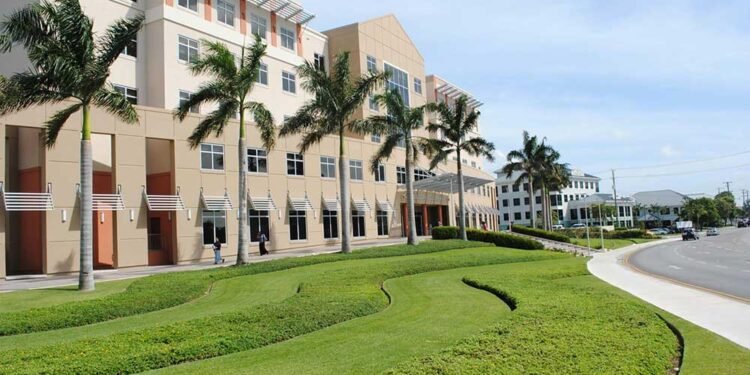 4 Best Grand Cayman Resorts for Your Next Vacation